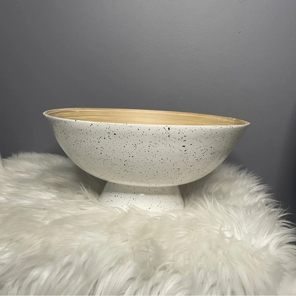 Handcrafted in Vietnam paint splatter bamboo fruit bowl - Picture 1 of 4
